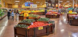 Kroger_produce_department-coronavirus_measures